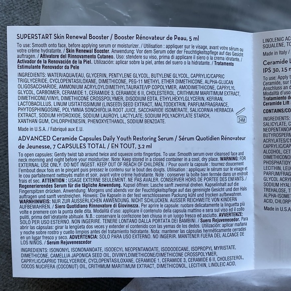 Elizabeth Arden New Cosmetic Bag - Picture 9 of 14